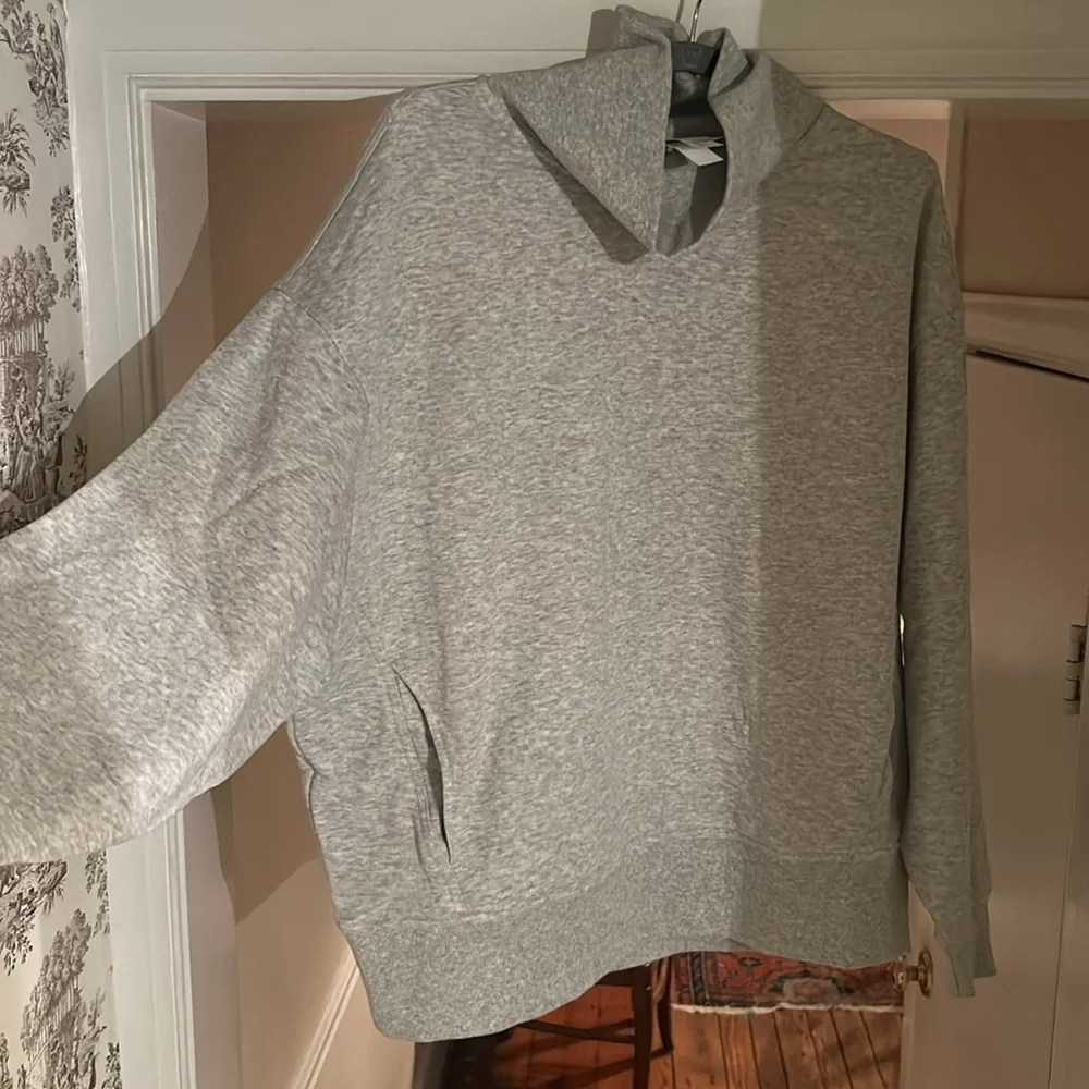 Alo hazy mock neck pullover